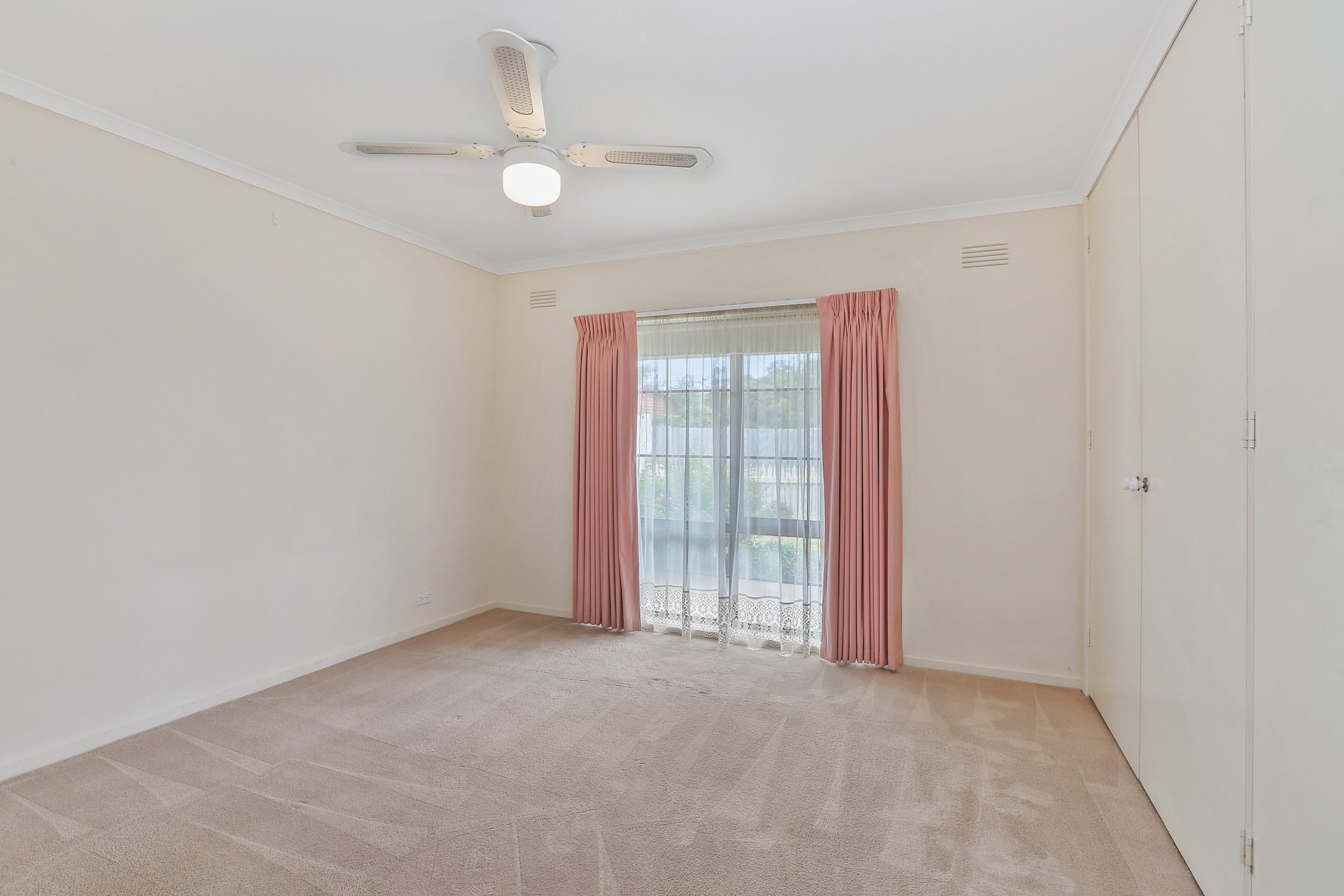 17 Swan Street, Lara image 8