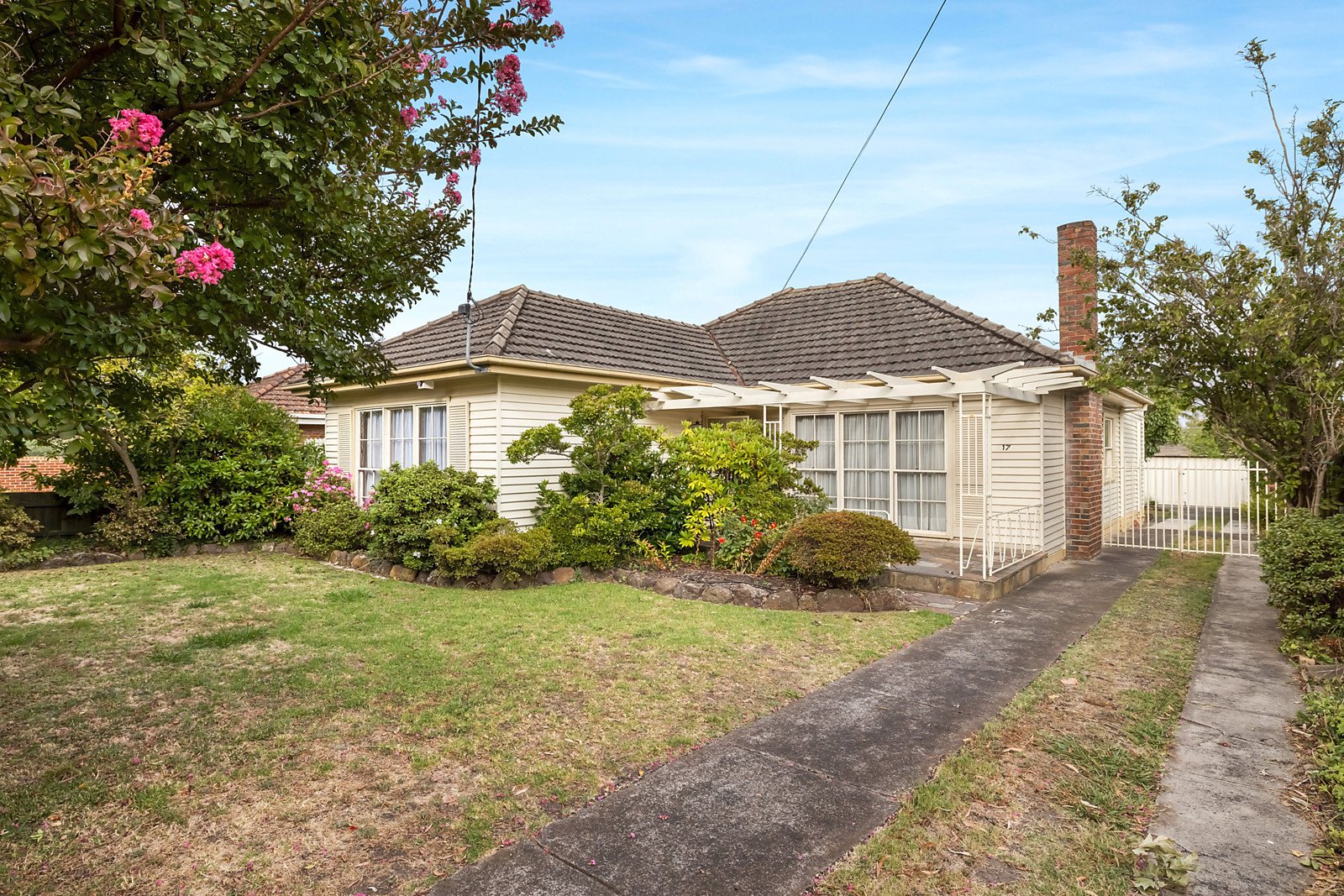 17 Sylvan Grove, Pascoe Vale VIC 3044