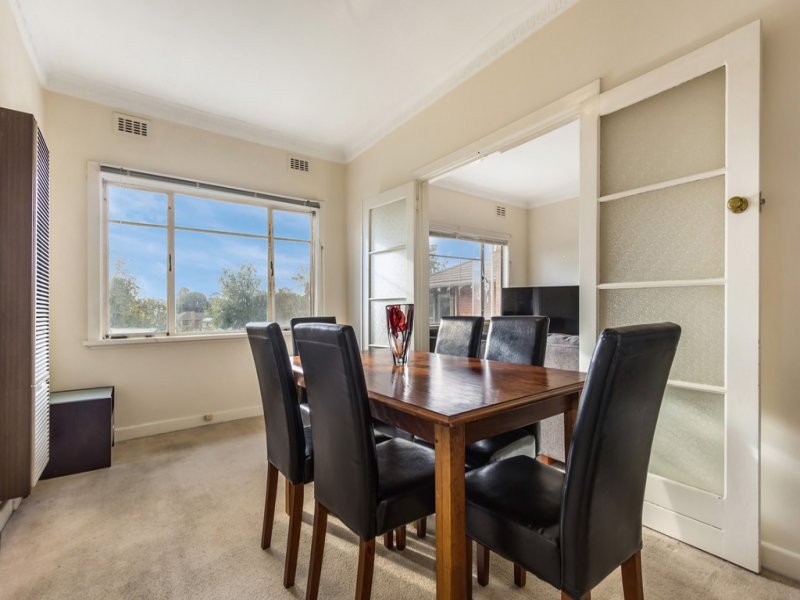 17 Tannock Street, Balwyn North image 4