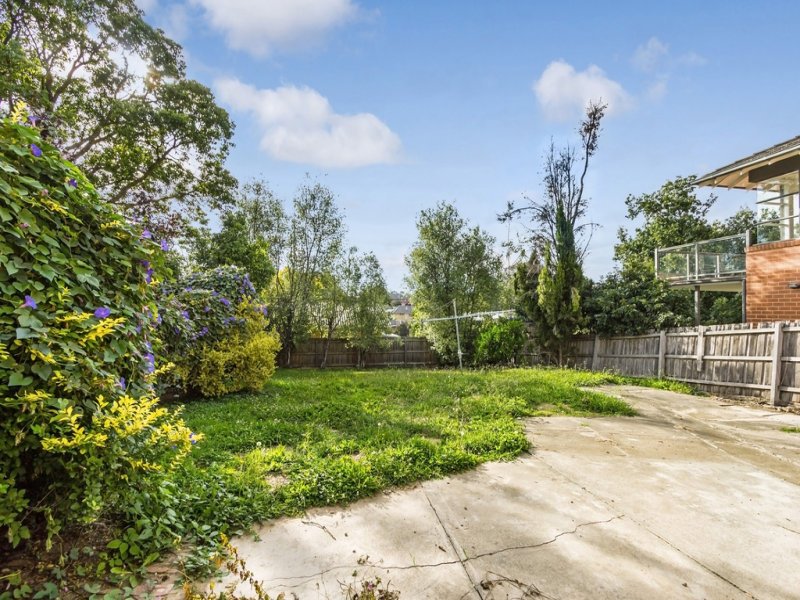 17 Tannock Street, Balwyn North image 9