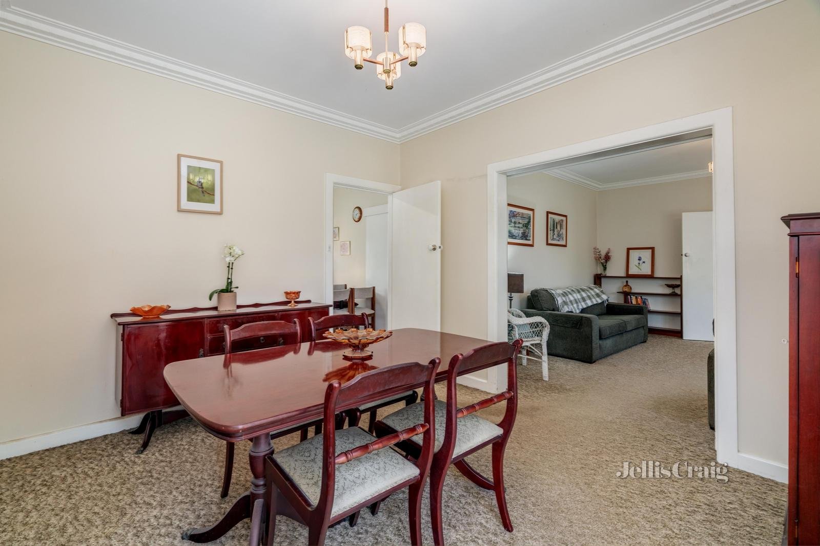 17 The Highway, Mount Waverley image 5