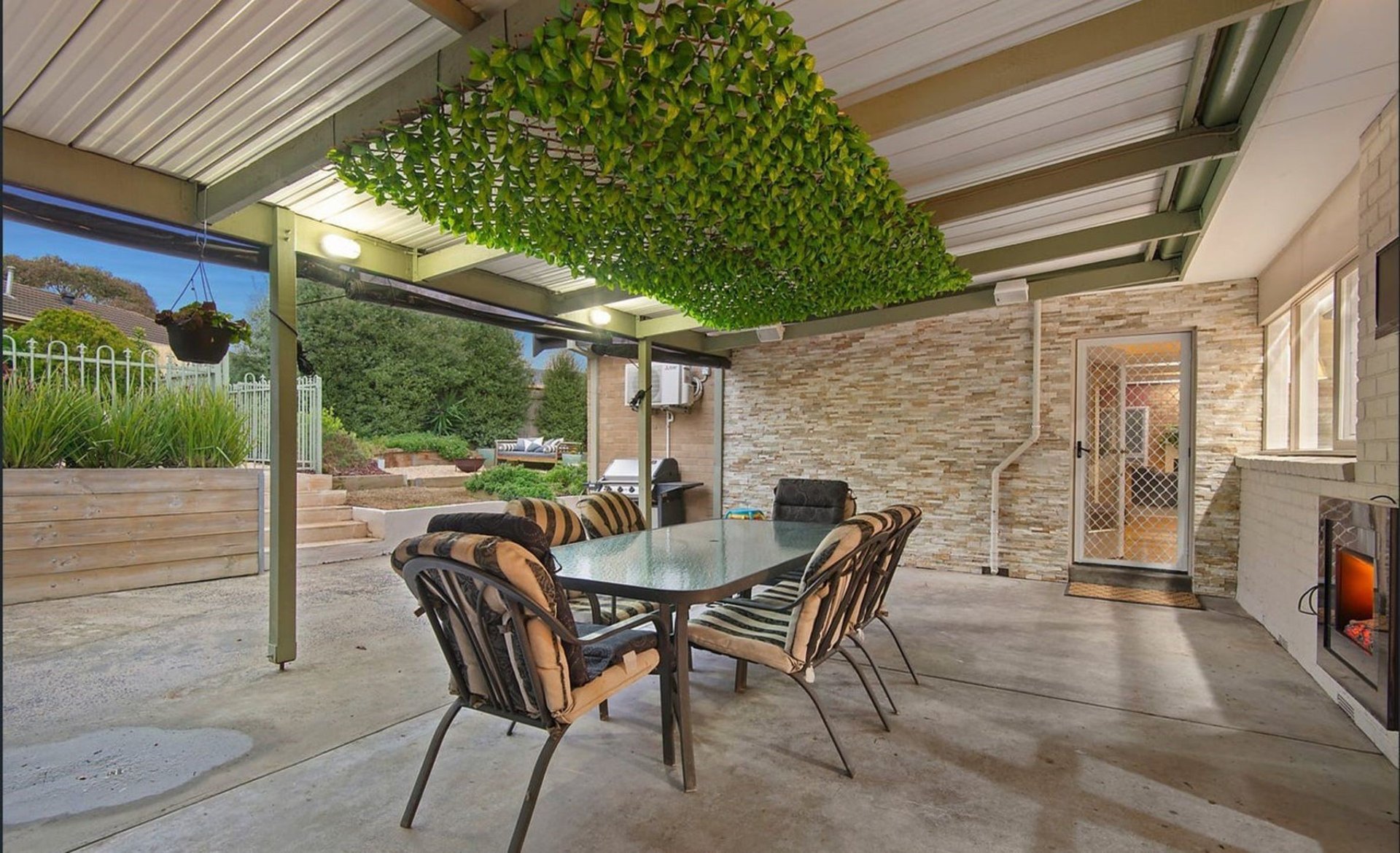 17 The Wallaby Run, Chirnside Park image 10
