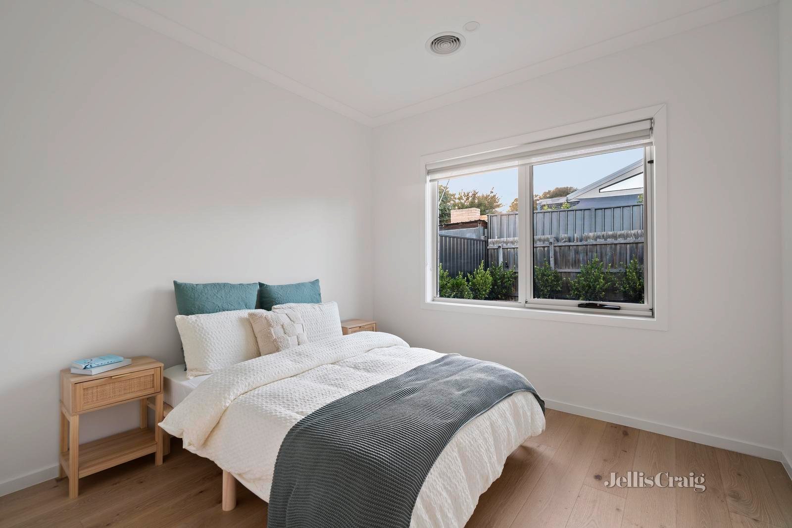 17 Third Avenue, Altona North image 9