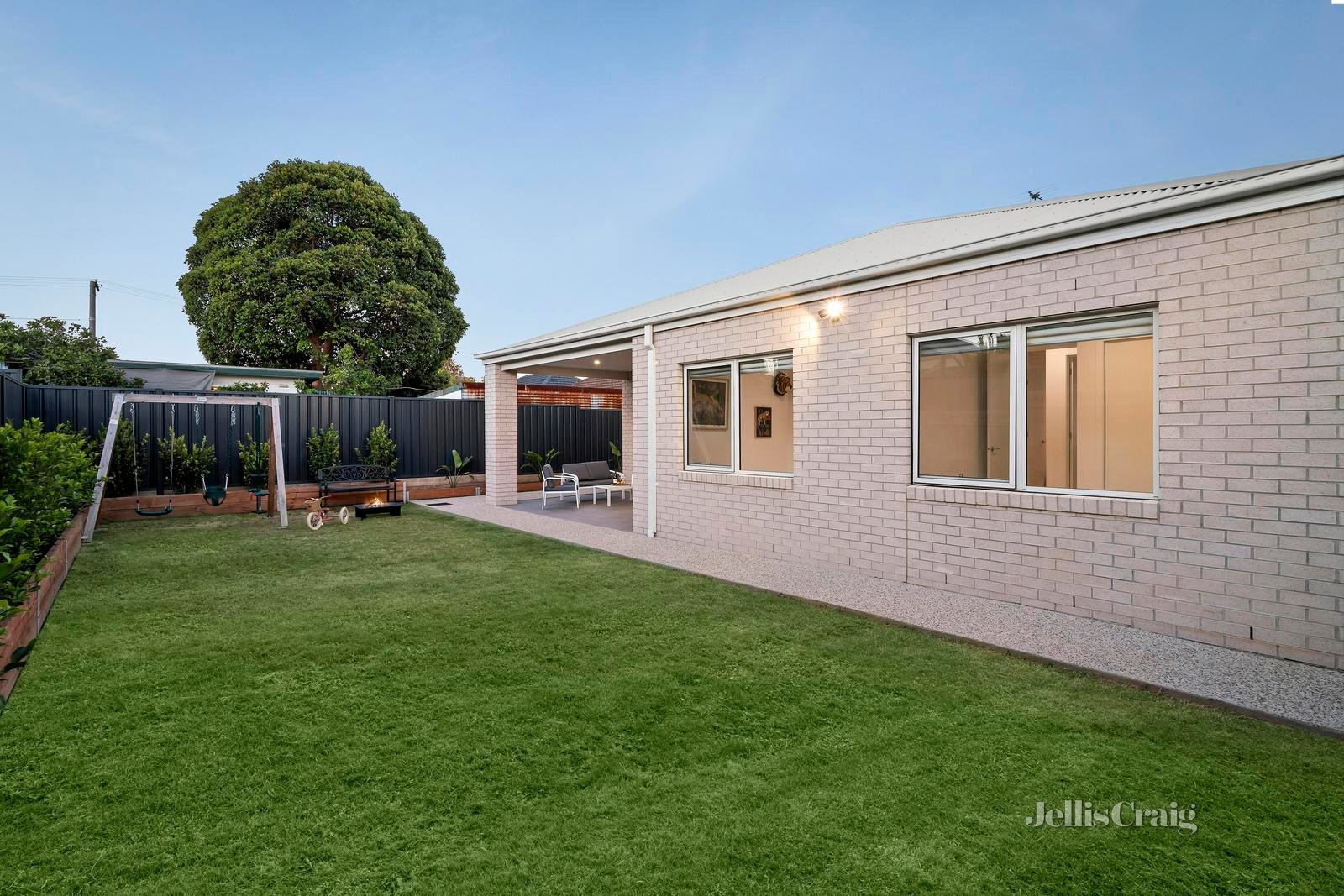 17 Third Avenue, Altona North image 17