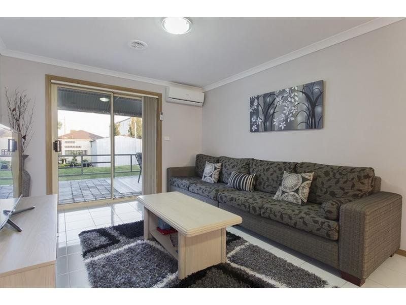 17 Thorpe Court, Altona Meadows image 2