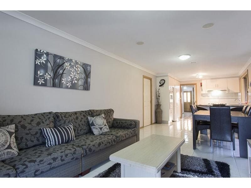 17 Thorpe Court, Altona Meadows image 4