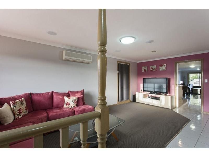 17 Thorpe Court, Altona Meadows image 5
