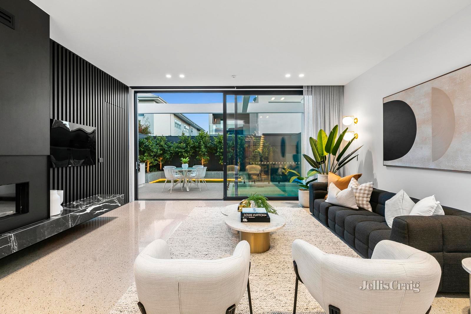 1/7 Tobruk Crescent, Williamstown image 9