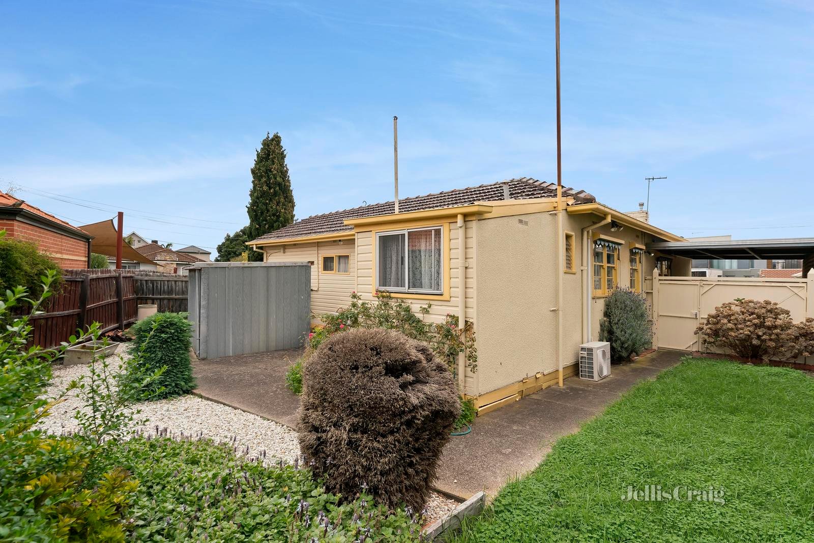 17 Tobruk Crescent, Williamstown image 7
