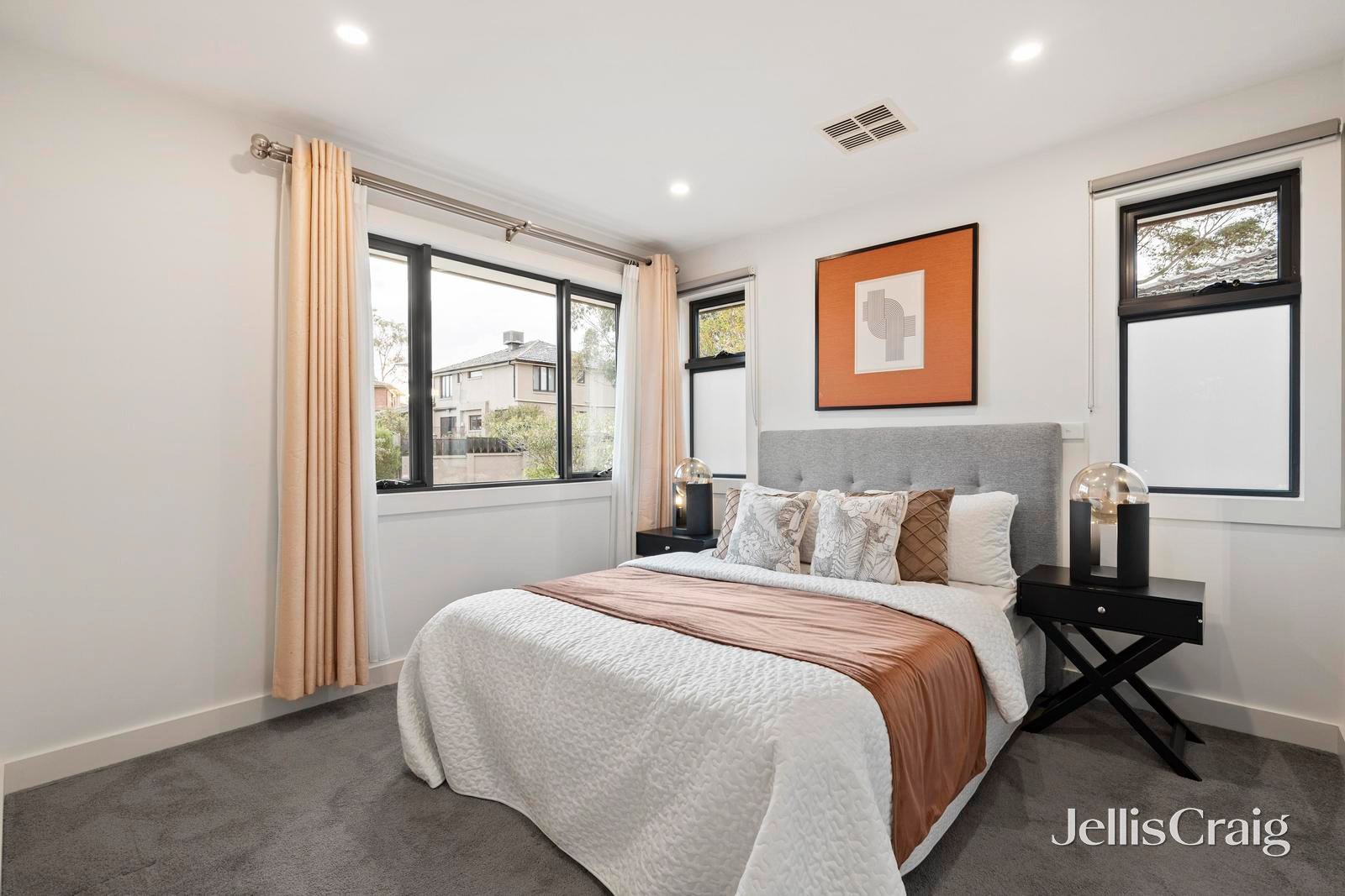 1/7 Tolstoy Court, Doncaster East image 11