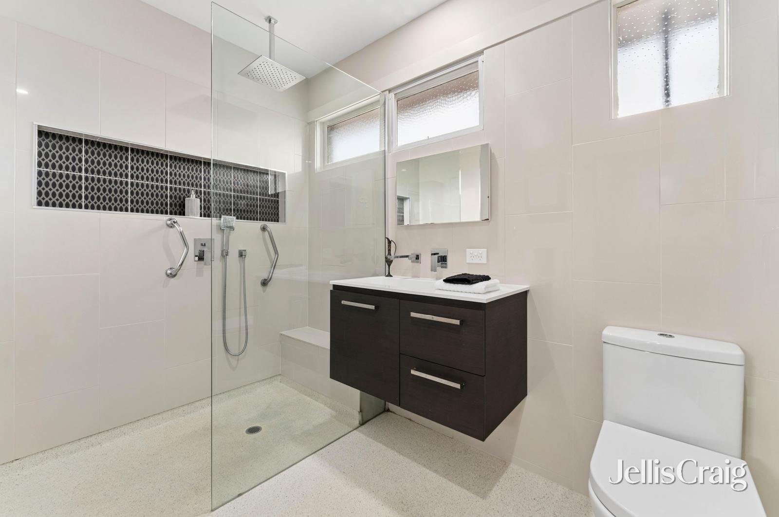 17 Towong Street, Alfredton image 13