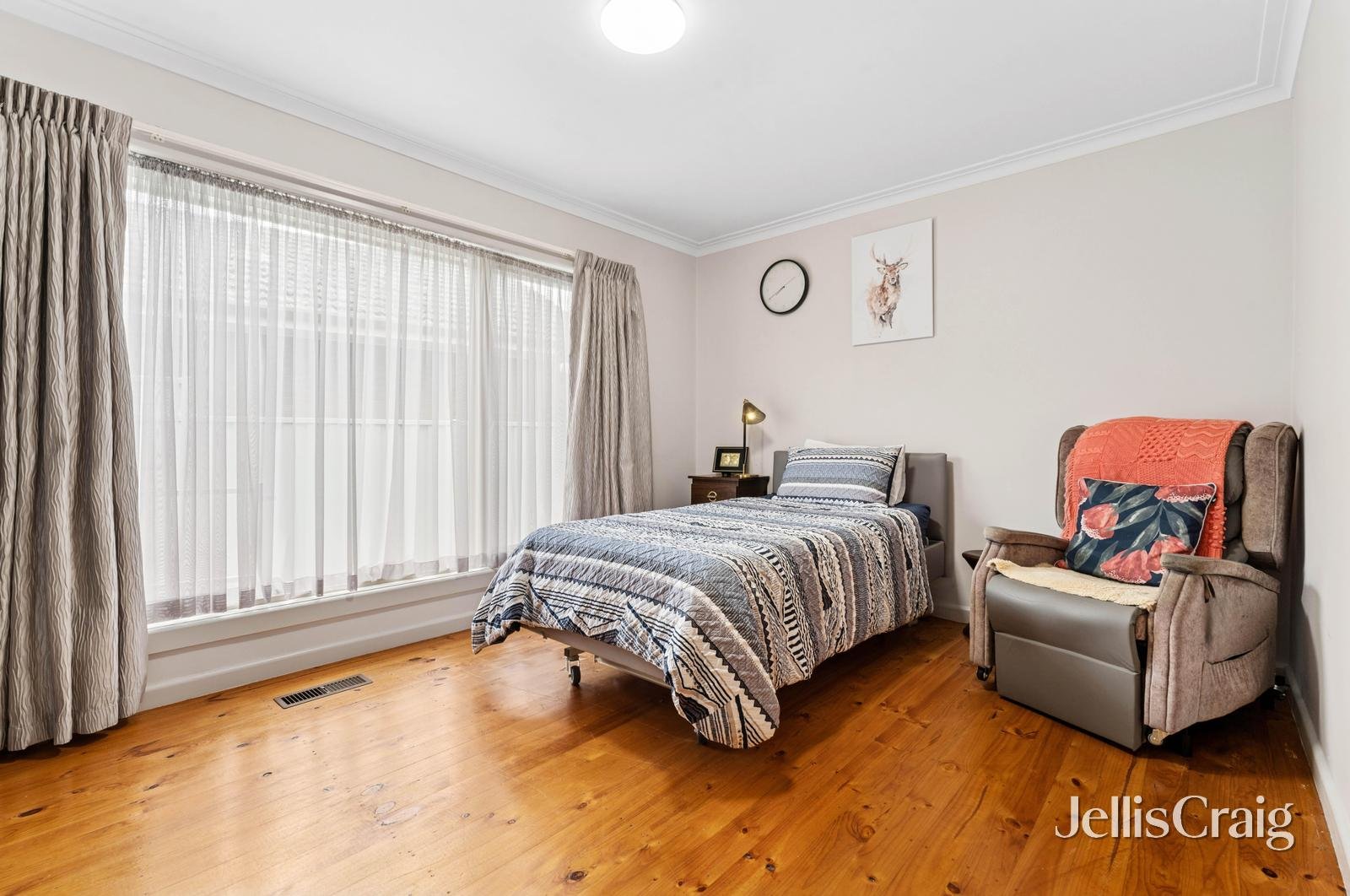 17 Towong Street, Alfredton image 15
