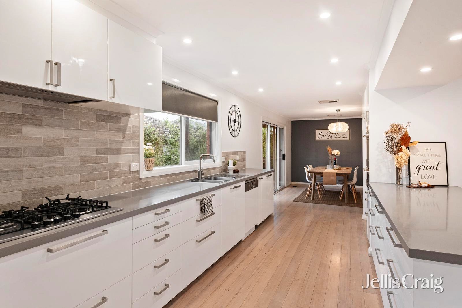 17 Valepark Drive, Donvale image 5