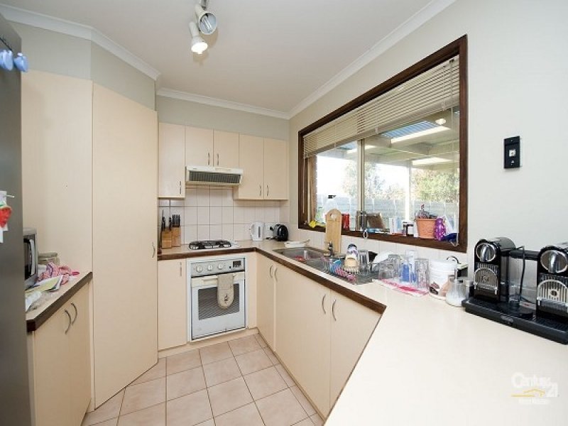 17 Victoria Street, Altona Meadows image 6