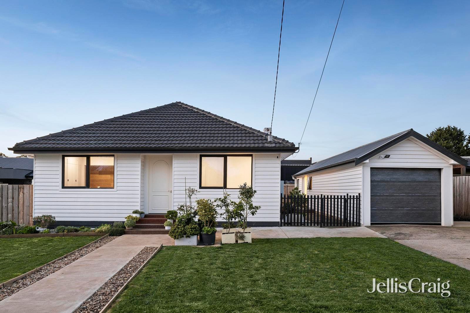 17 View Street, Croydon image 1
