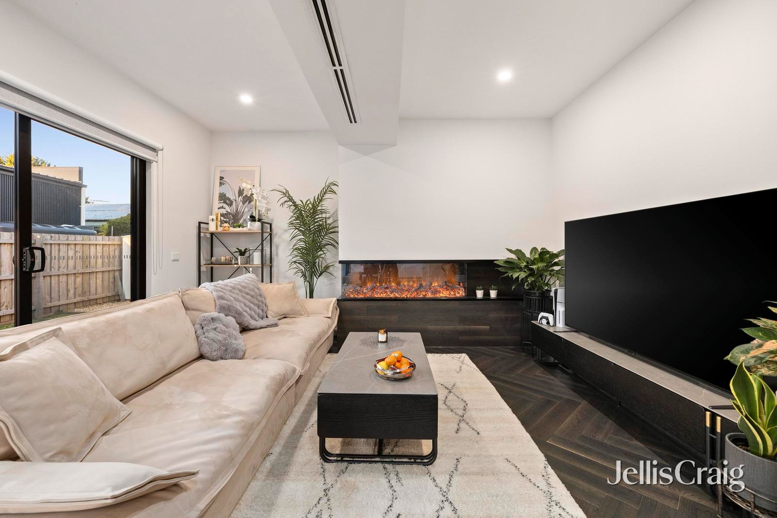 17 View Street, Croydon image 2
