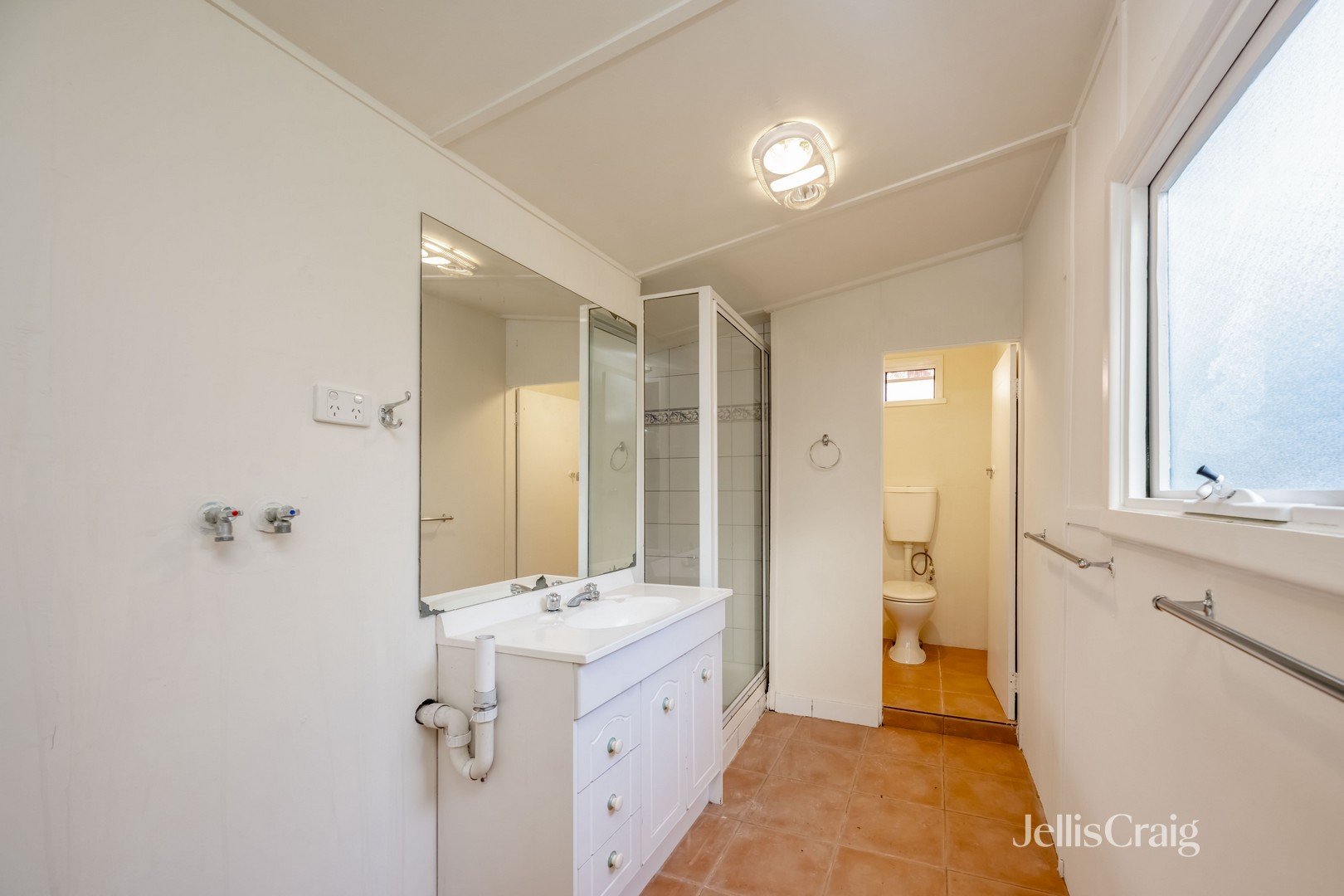 17 Wallace Street, Brunswick West image 5