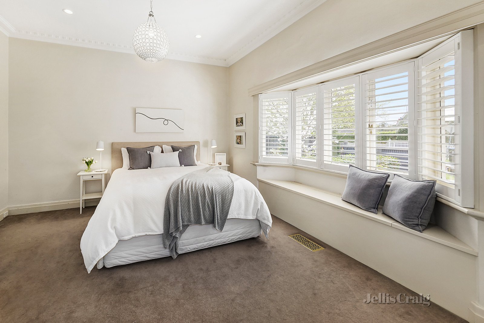 17 Warley Road, Malvern East image 6