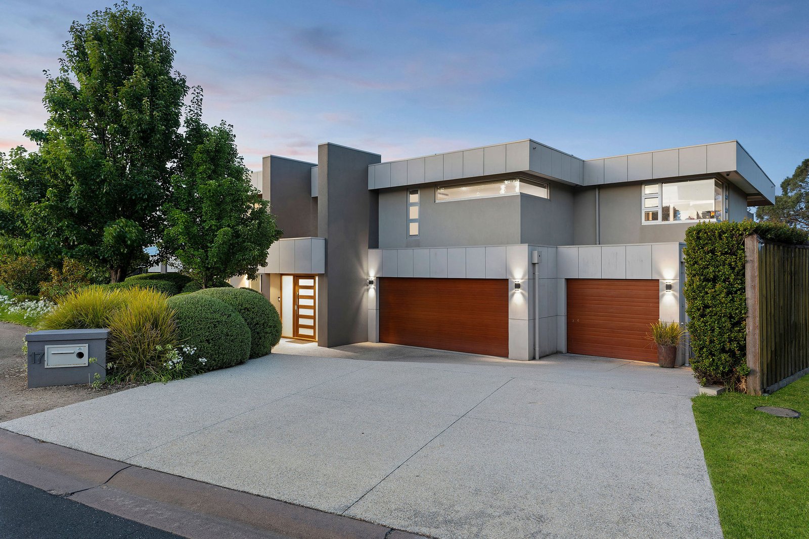 17 Waterview Close
