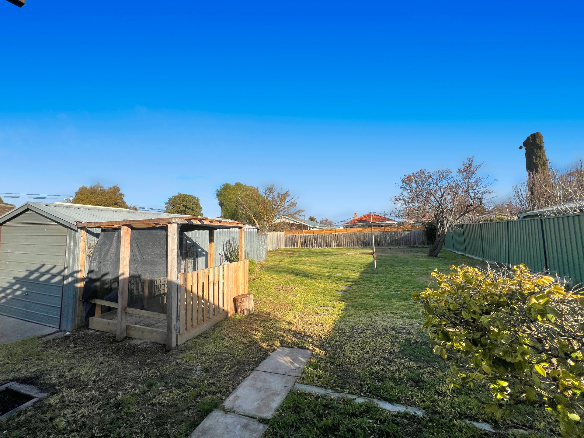 17 Weeroona Avenue, Hamlyn Heights image 9