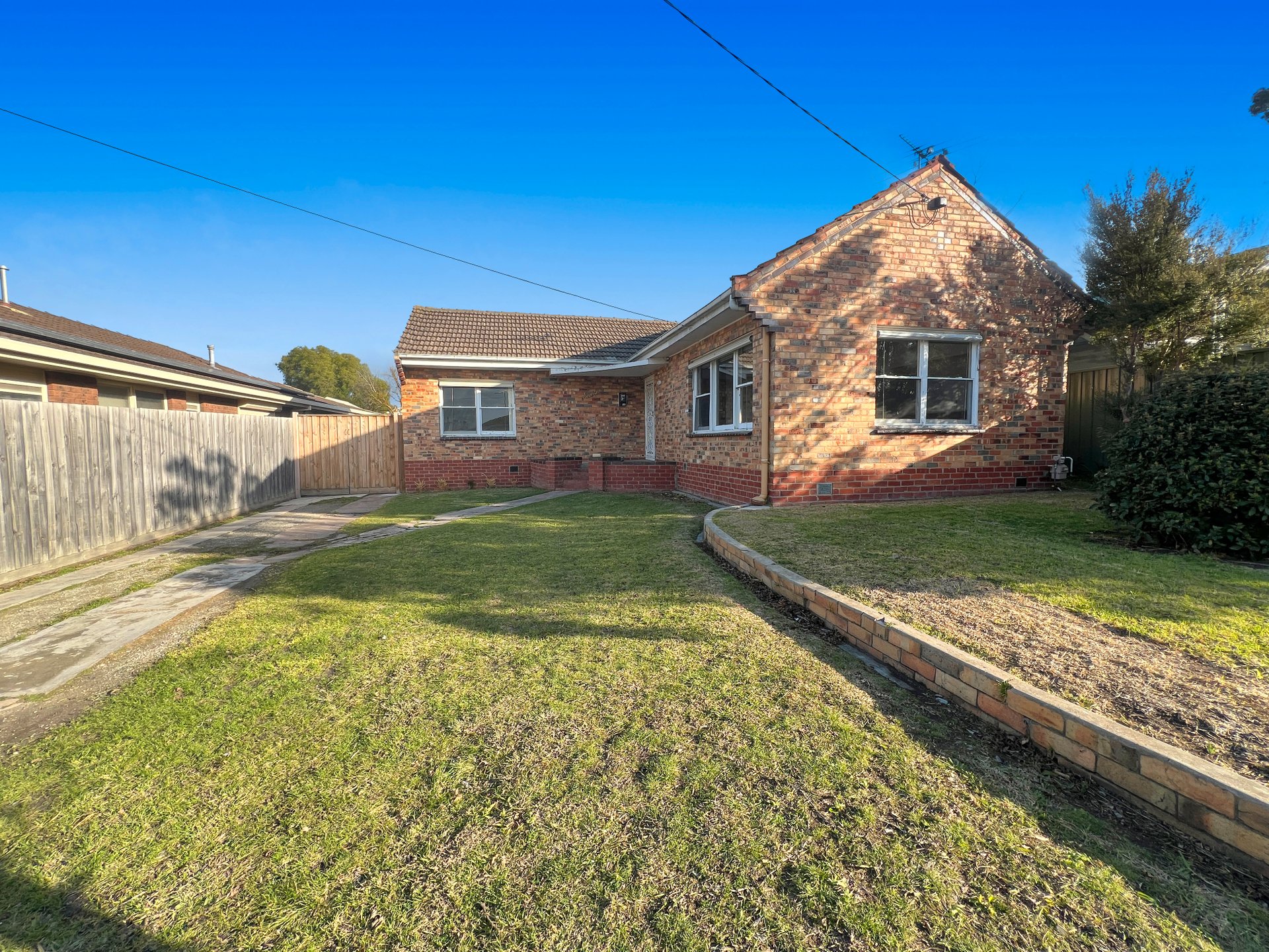 17 Weeroona Avenue, Hamlyn&nbsp;Heights image 1