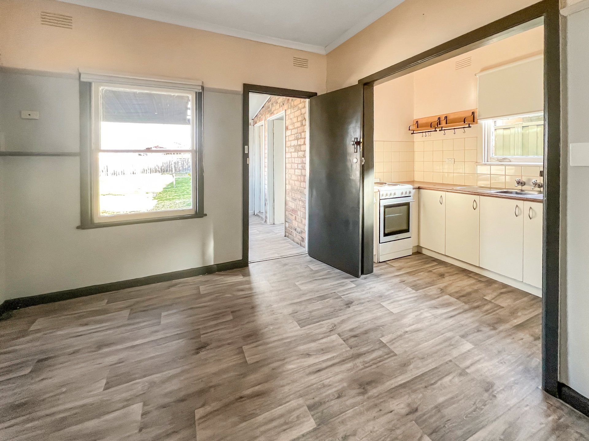 17 Weeroona Avenue, Hamlyn&nbsp;Heights image 3
