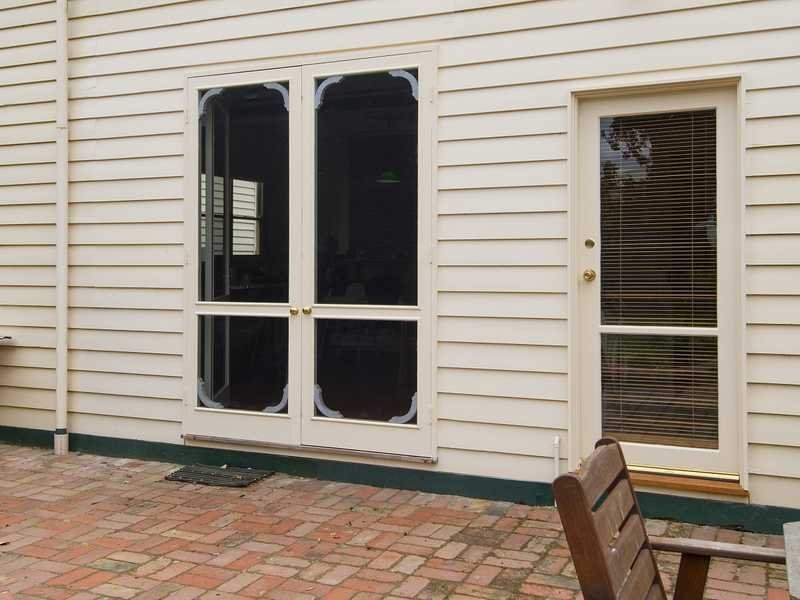 17 Weller Street, Geelong West image 13