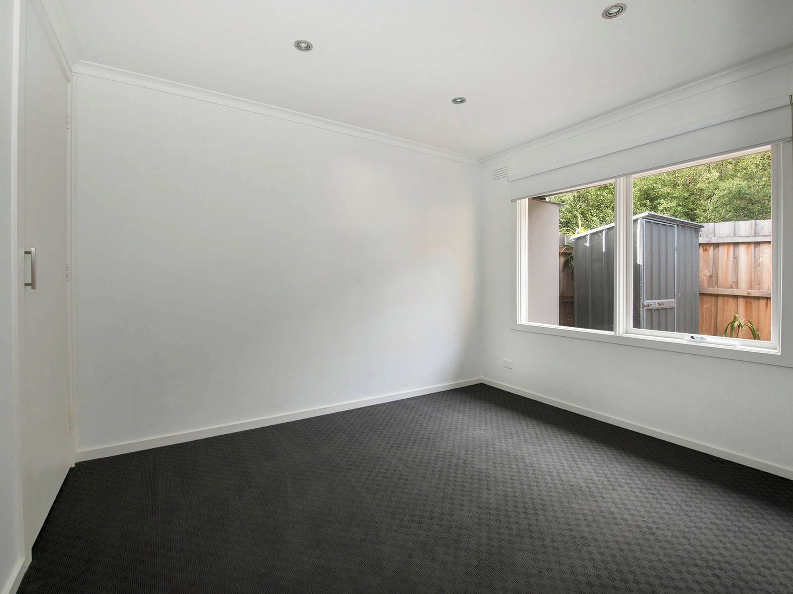 Property Gallery Thumbnail 6