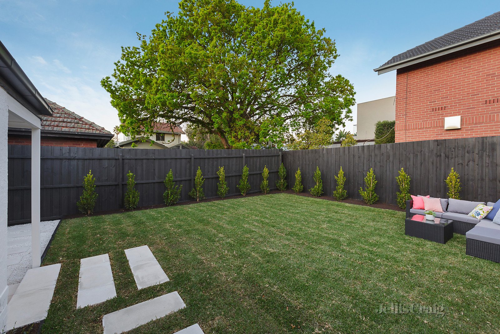 17 Westley Street, Hawthorn East image 7