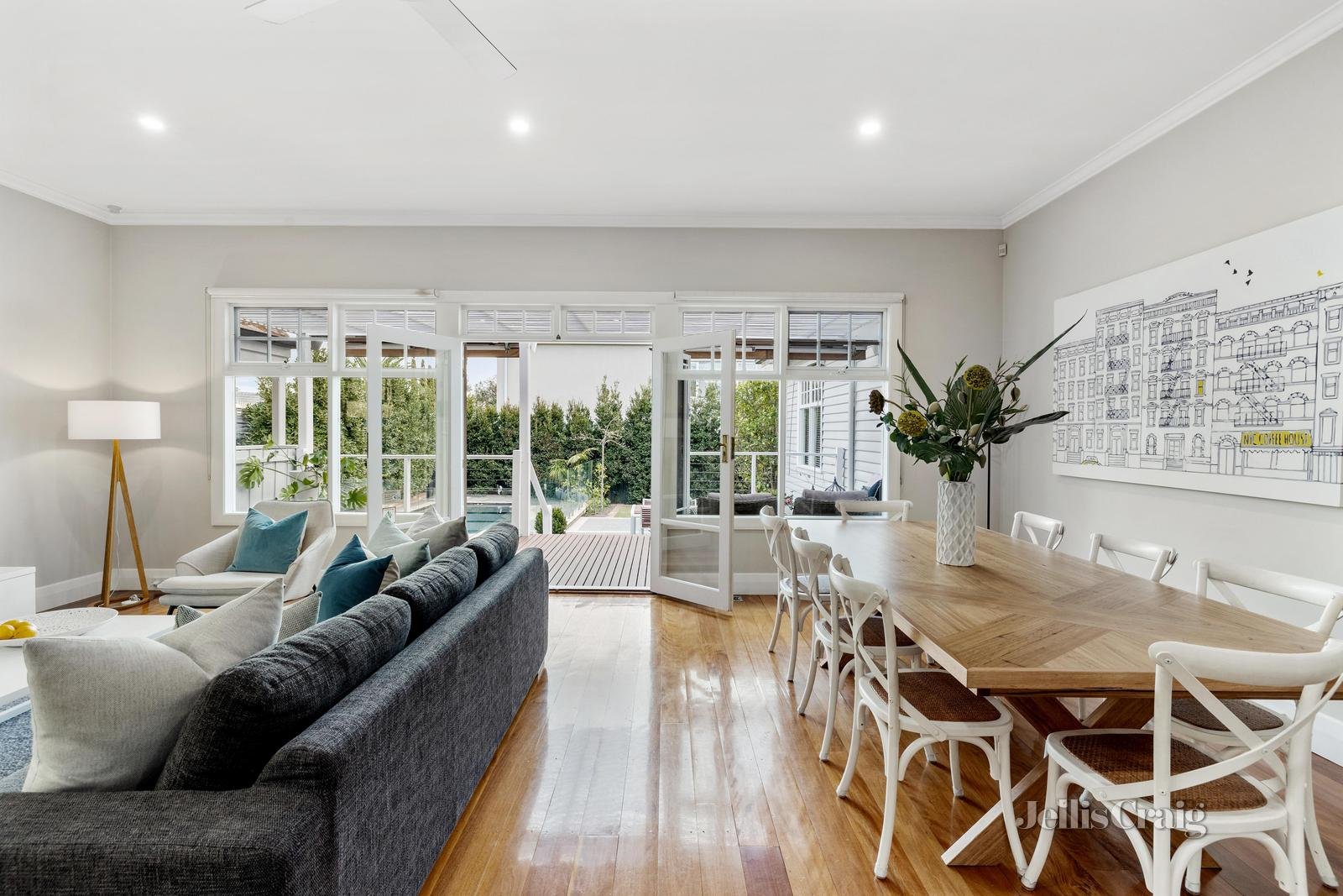 17 Weybridge Street, Surrey Hills image 8