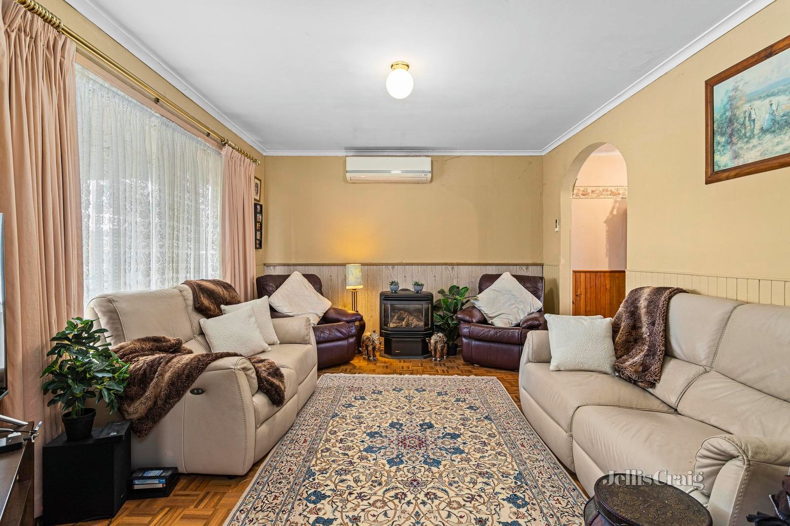 17 Whittaker Avenue, Laverton image 2