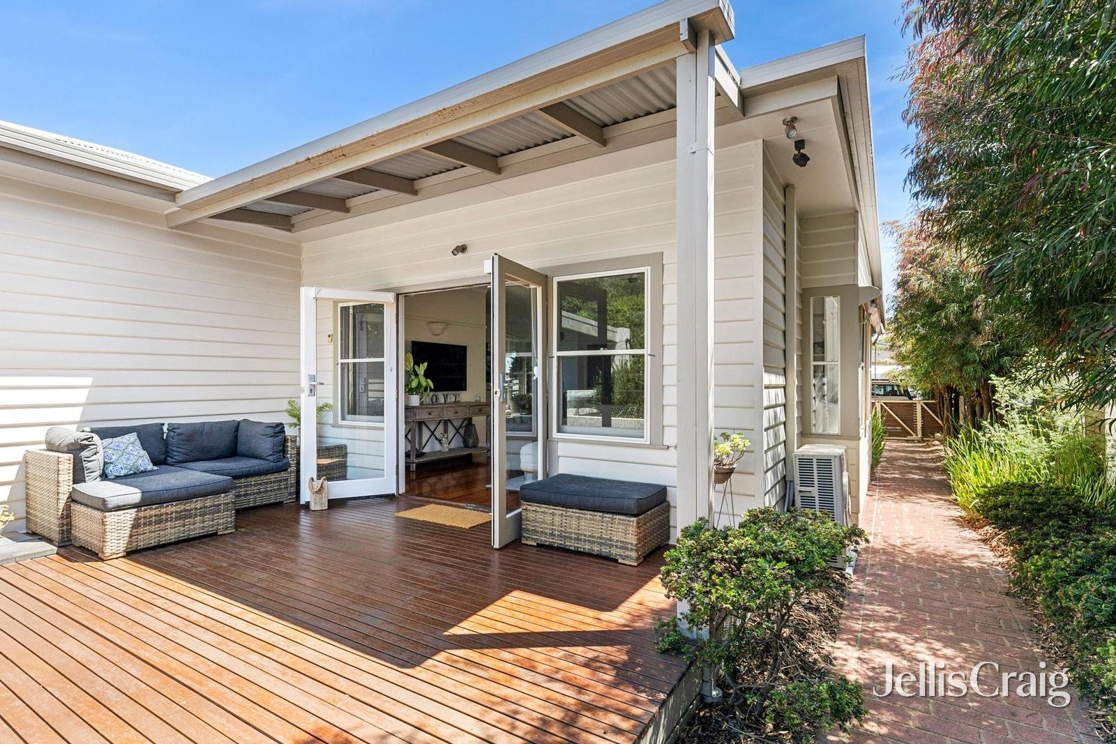 17 William Street, Newtown image 5