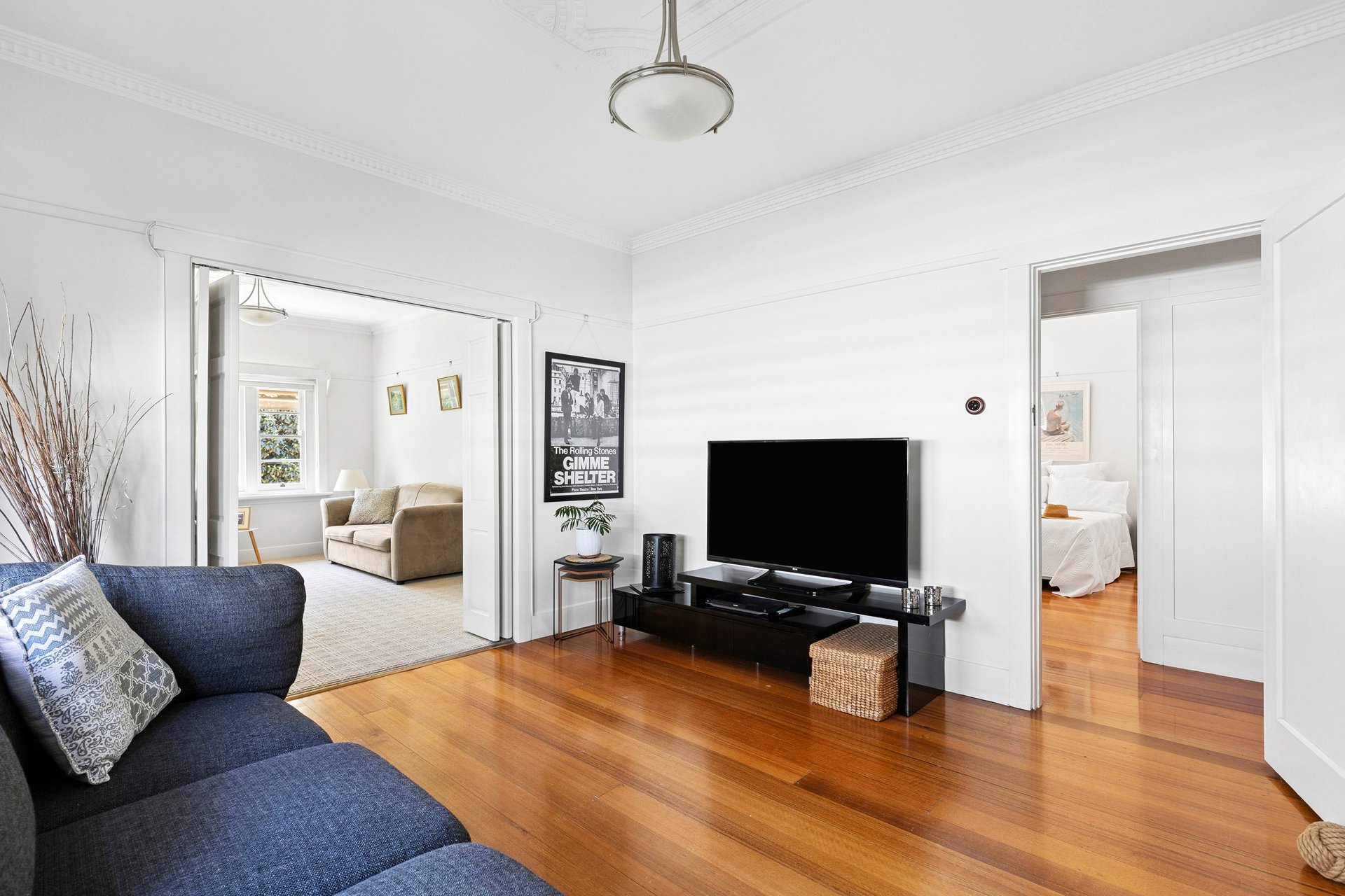 17 William Street, Newtown image 4