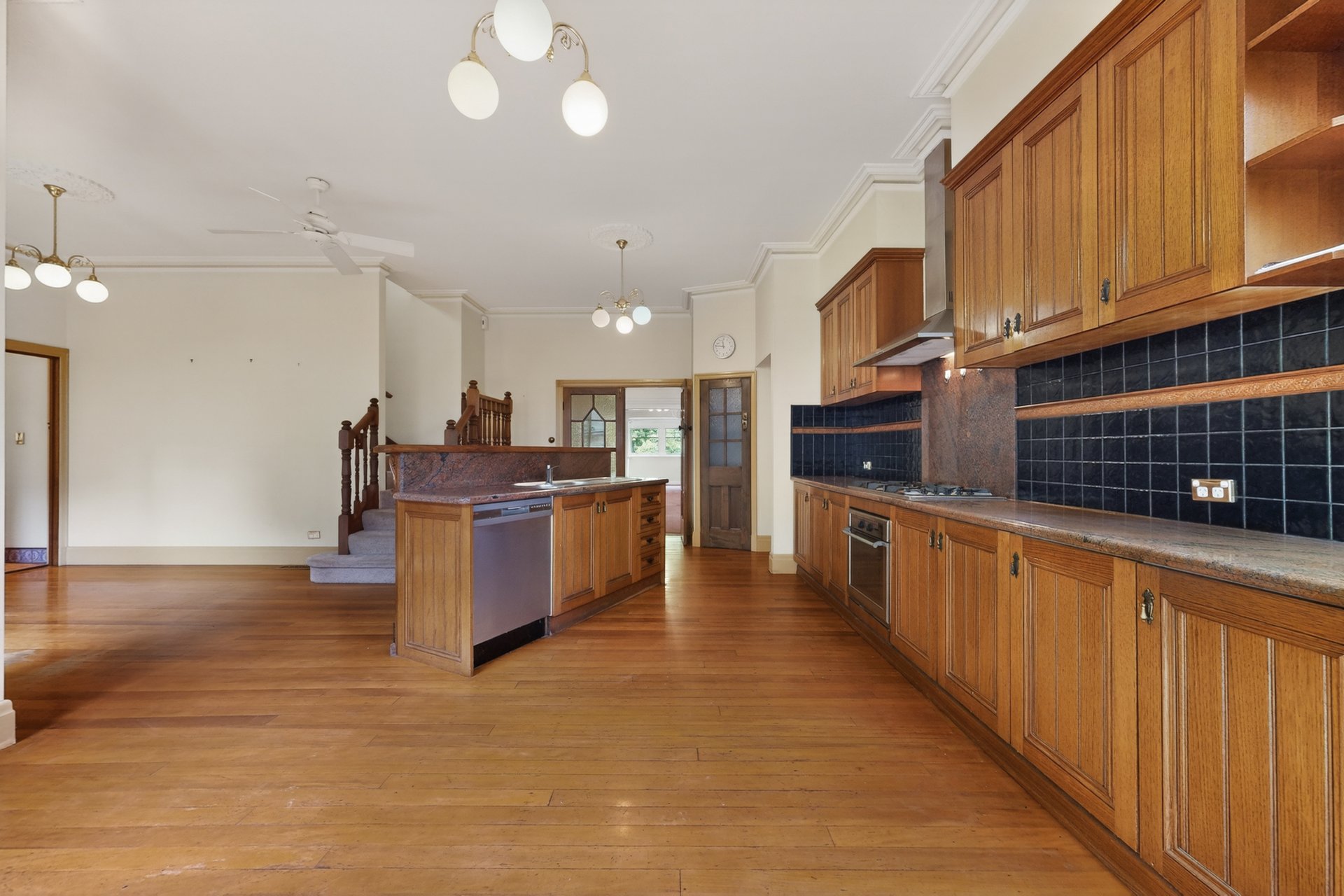 17 Wilson Street, Surrey&nbsp;Hills image 4