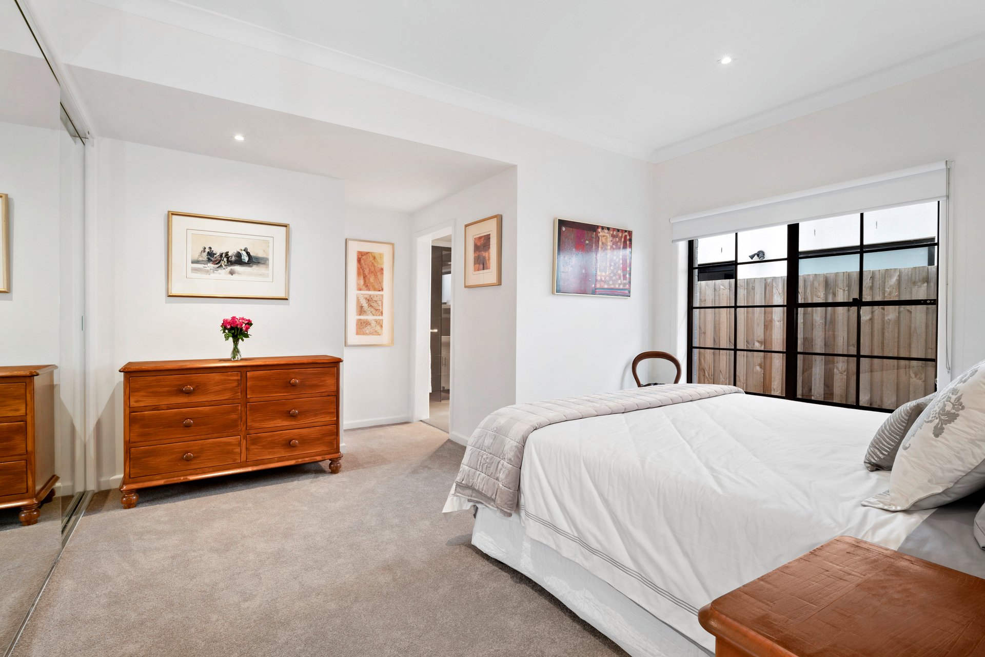 Property Gallery Thumbnail 9