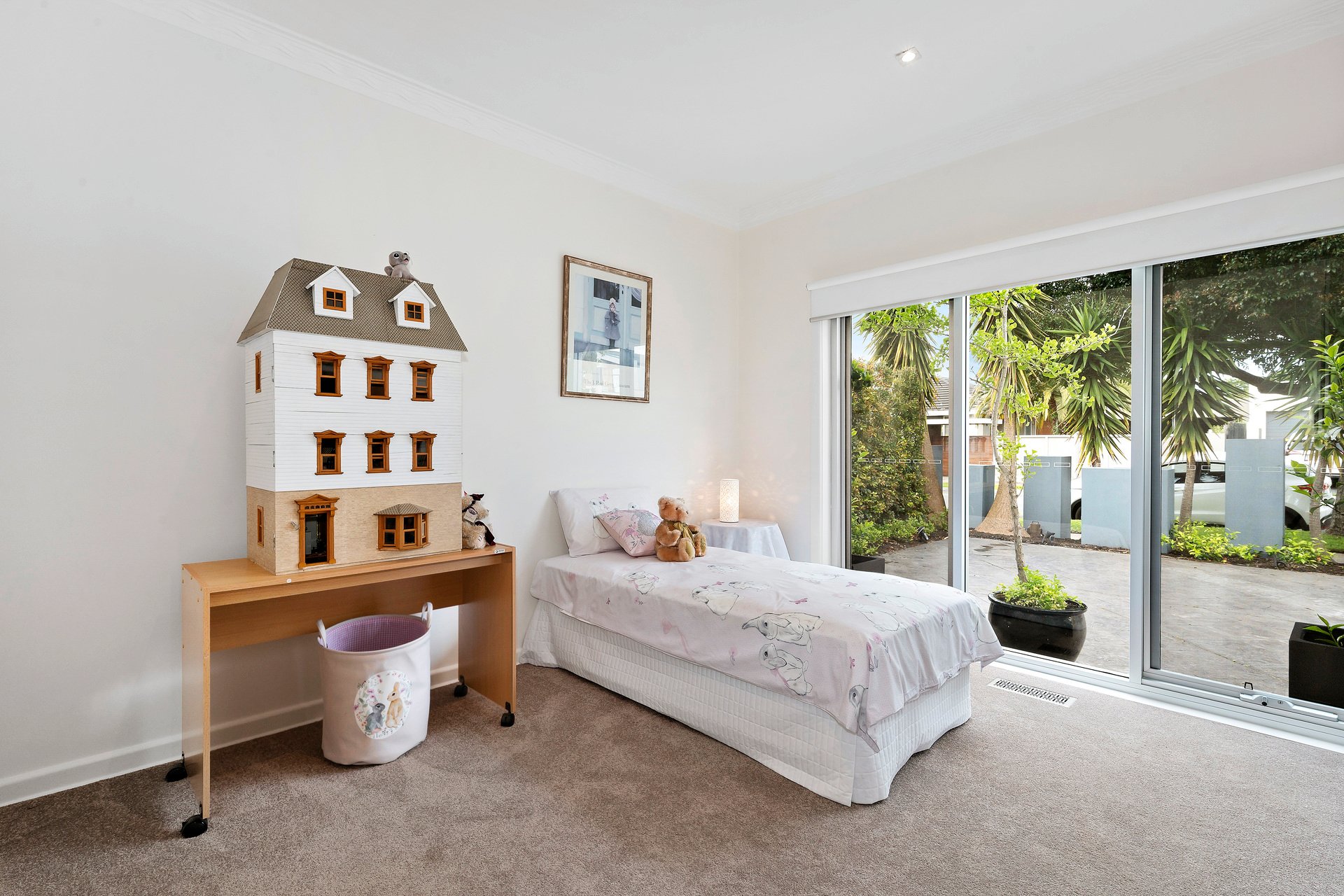 Property Gallery Thumbnail 12