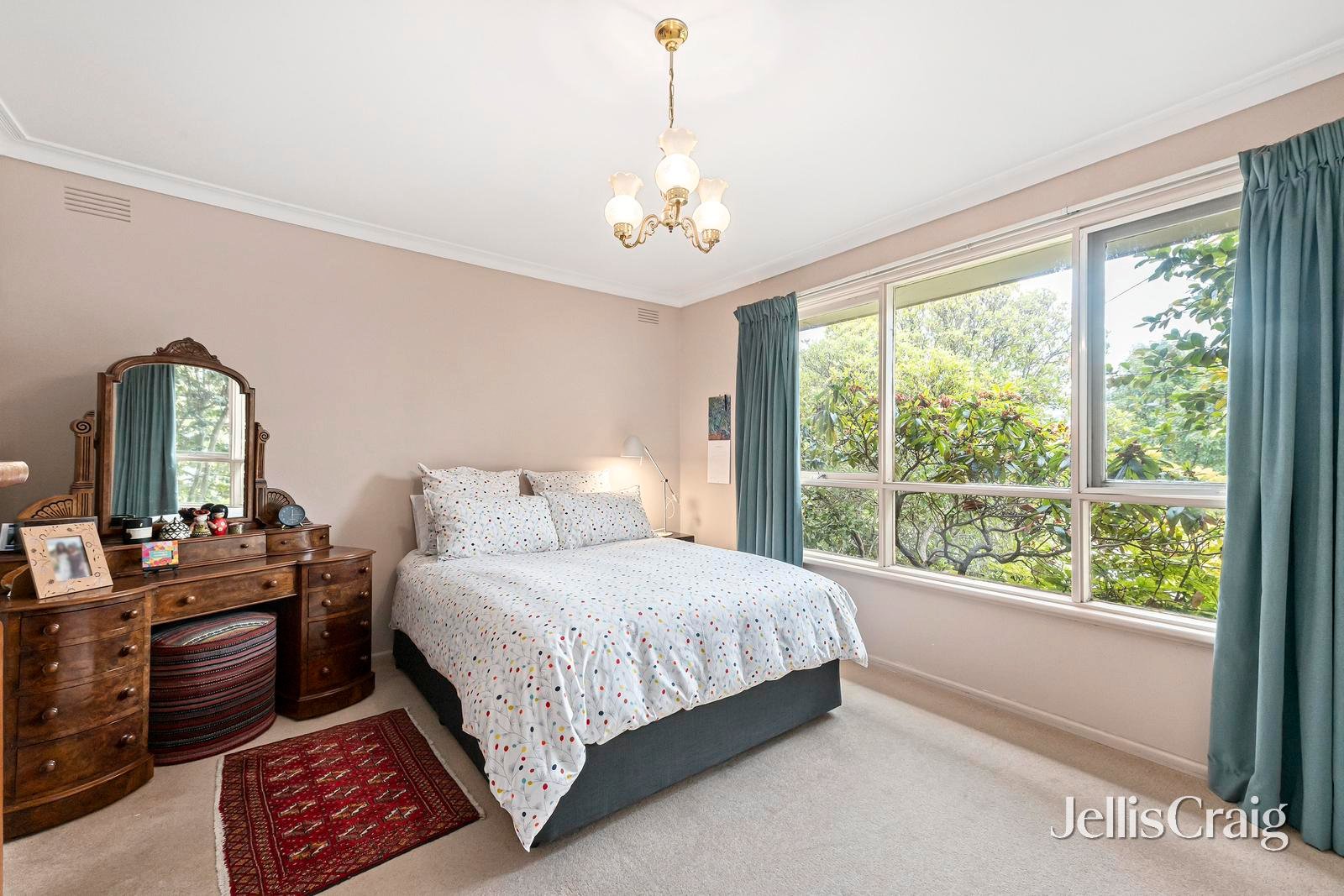 17 Winston Drive, Doncaster image 5