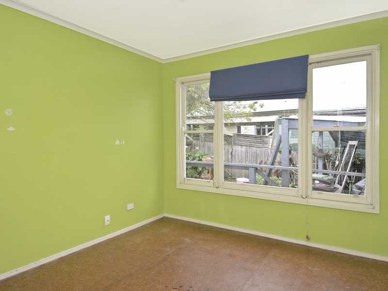 17 Woolvet Avenue, Belmont image 7