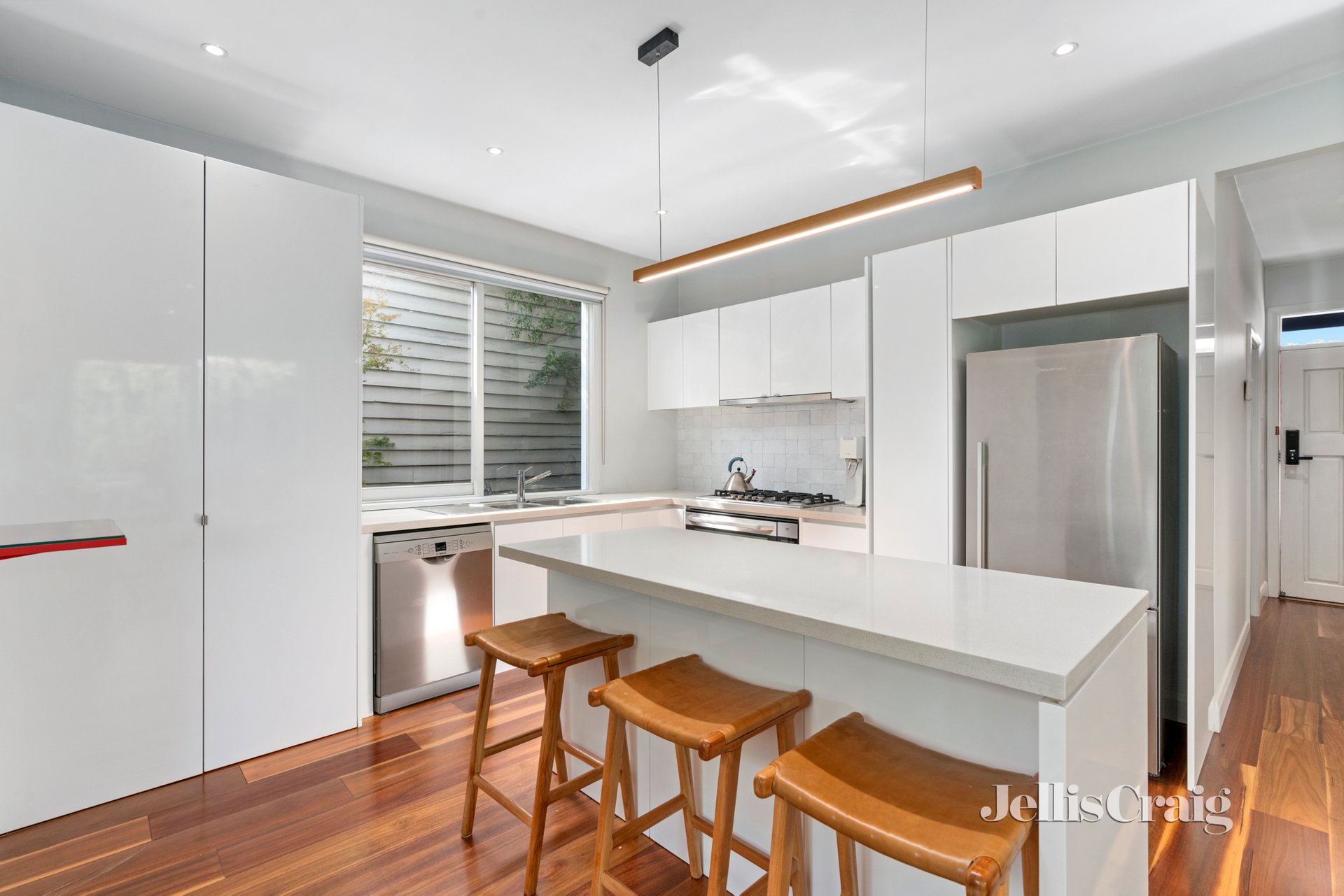 17 Wrights Terrace, Prahran image 3