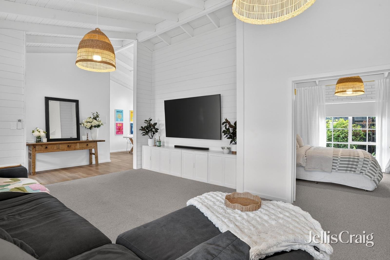 17 Wyuna Walk, Mooroolbark image 6