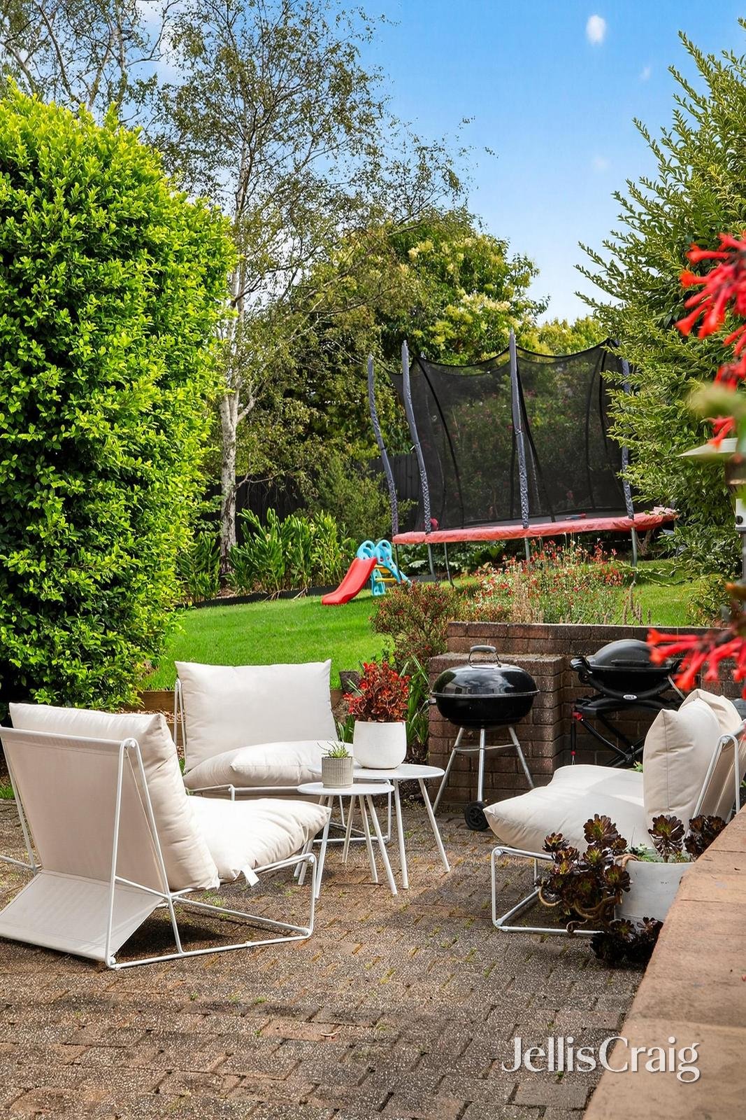 17 Wyuna Walk, Mooroolbark image 16