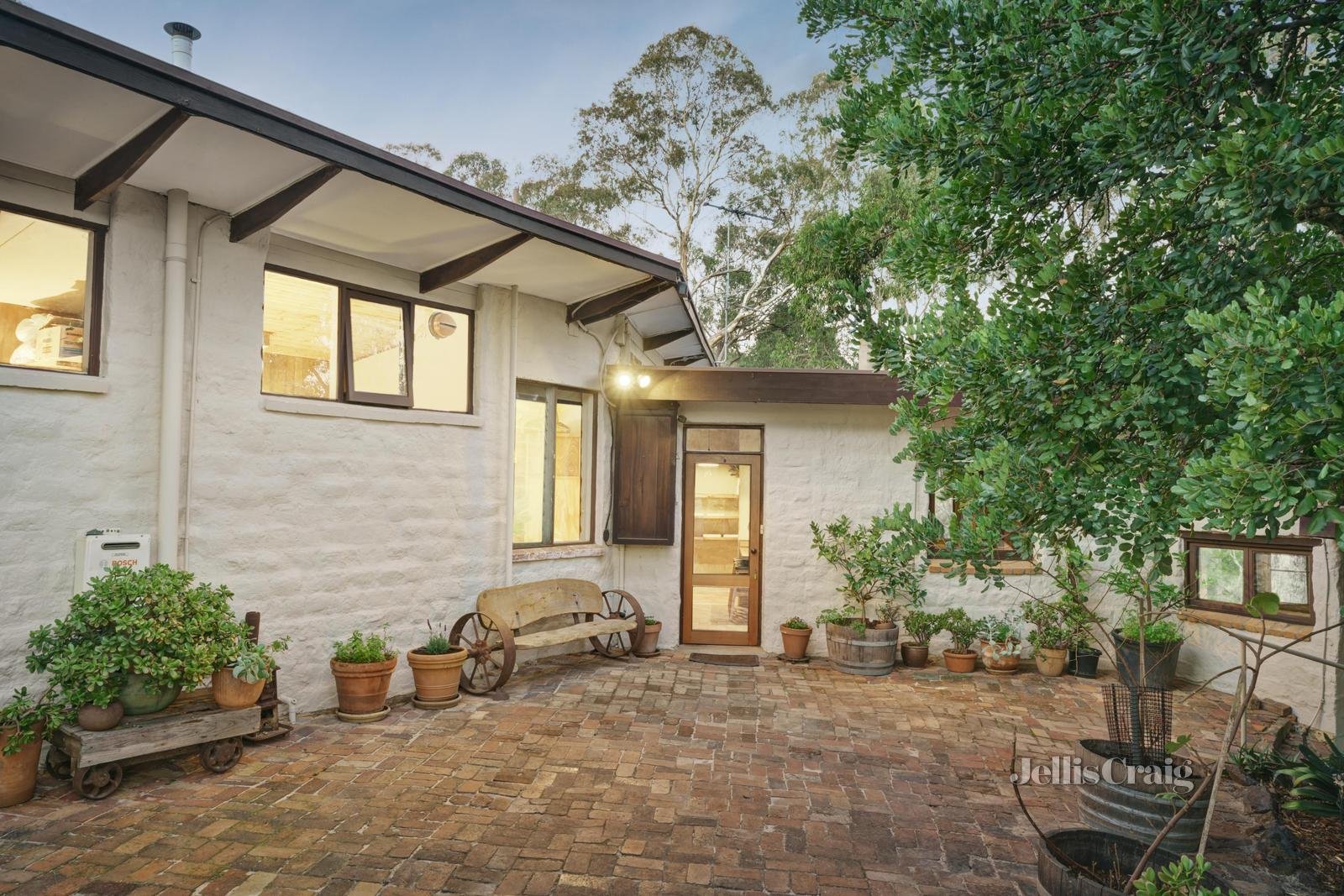 17 Yarra Braes Road, Eltham image 19