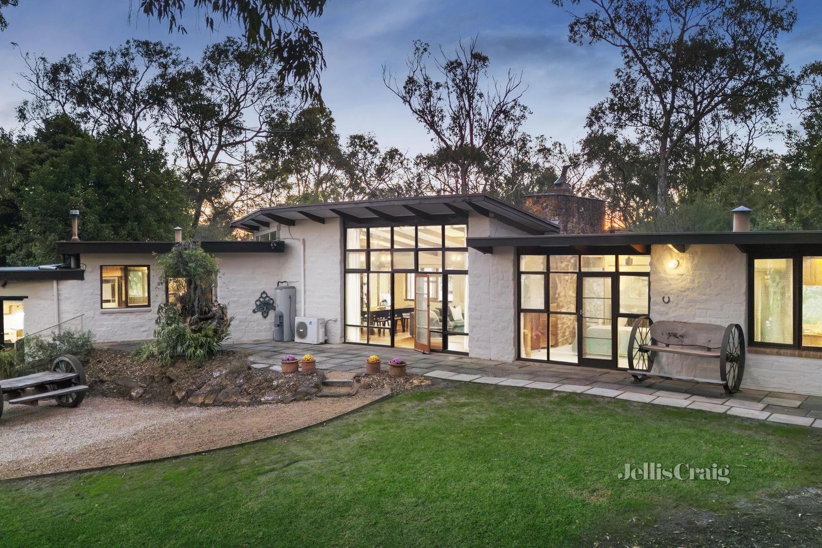 17 Yarra Braes Road, Eltham image 22