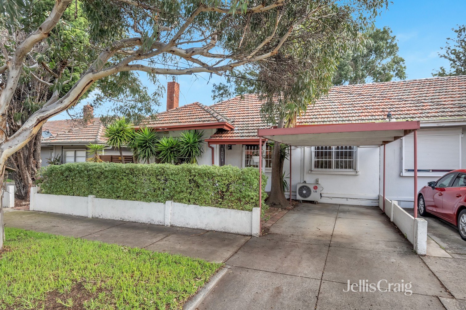 17 Yarrabin Street, Brunswick&nbsp;West image 2