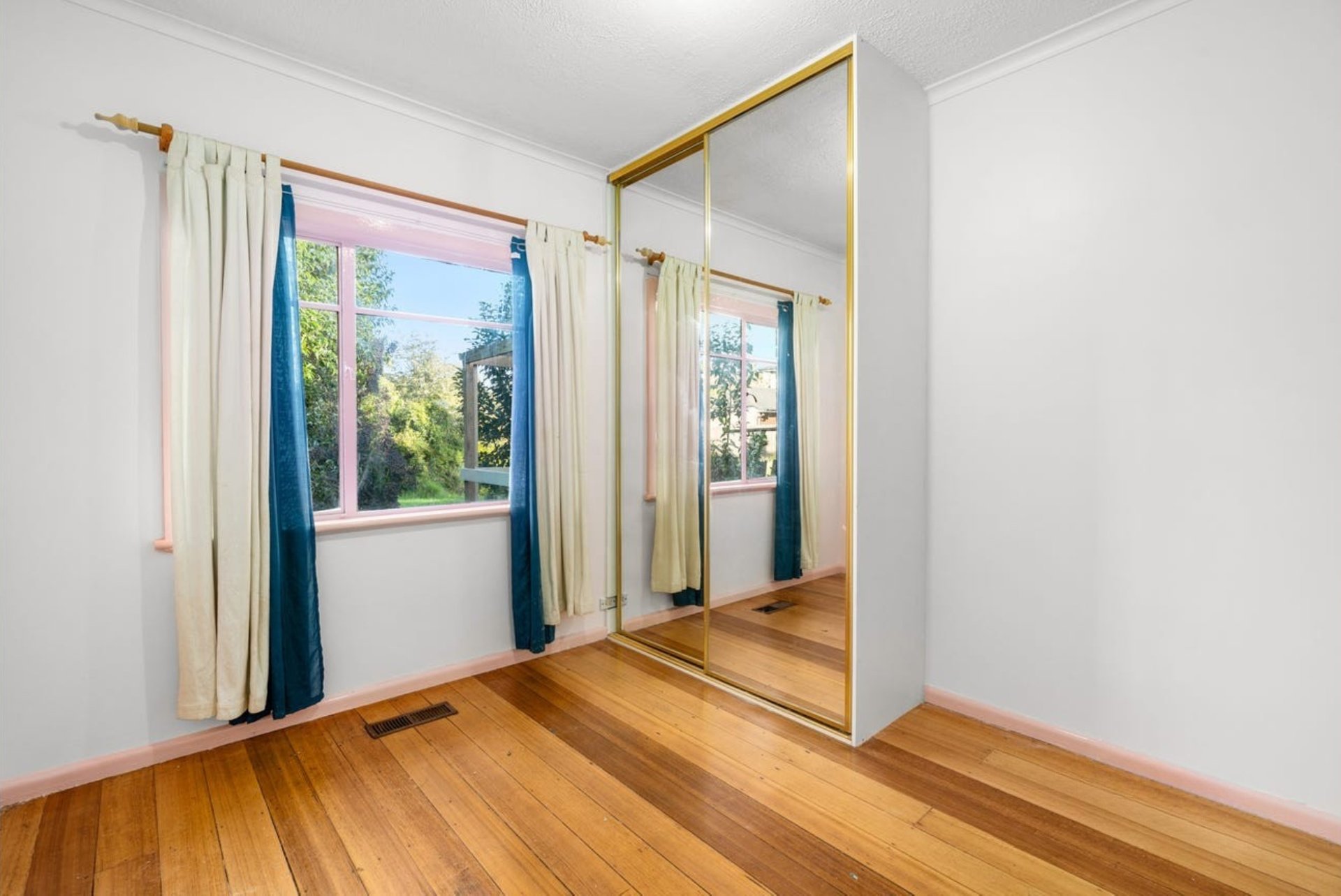170 Lincoln Road, Croydon image 8