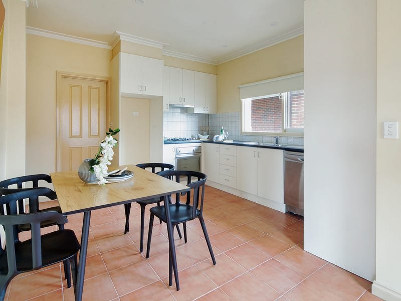 Property Gallery Thumbnail 3