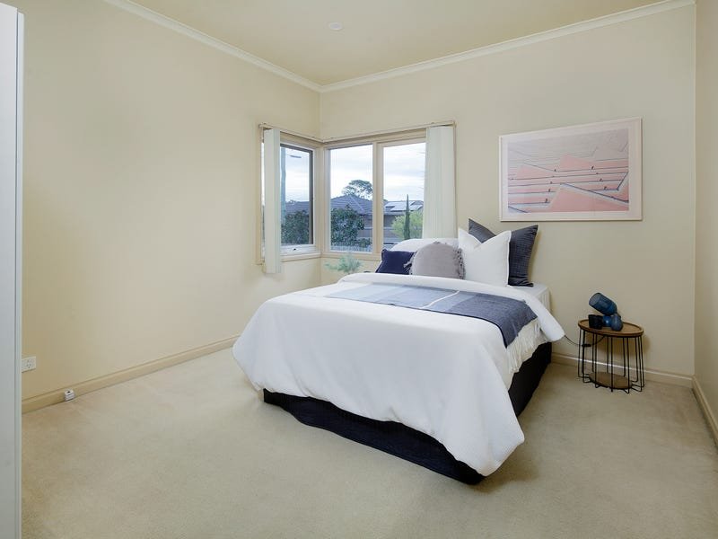 Property Gallery Thumbnail 9
