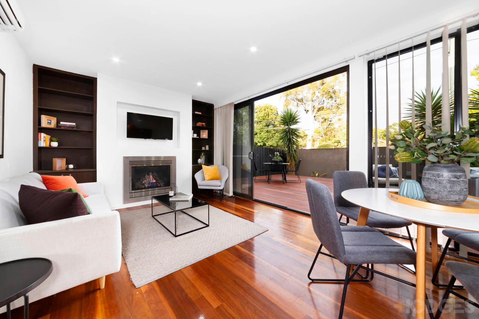 1 / 70 Truganini Road Carnegie