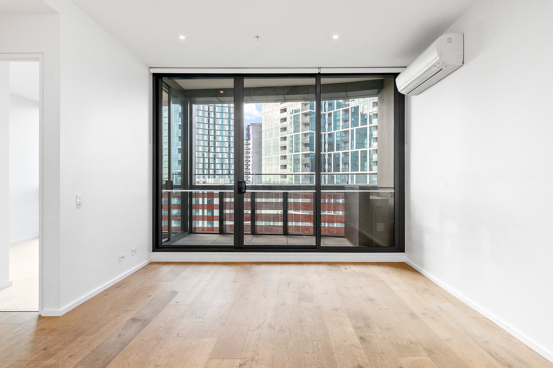 1701S/889 Collins Street, Docklands image 5