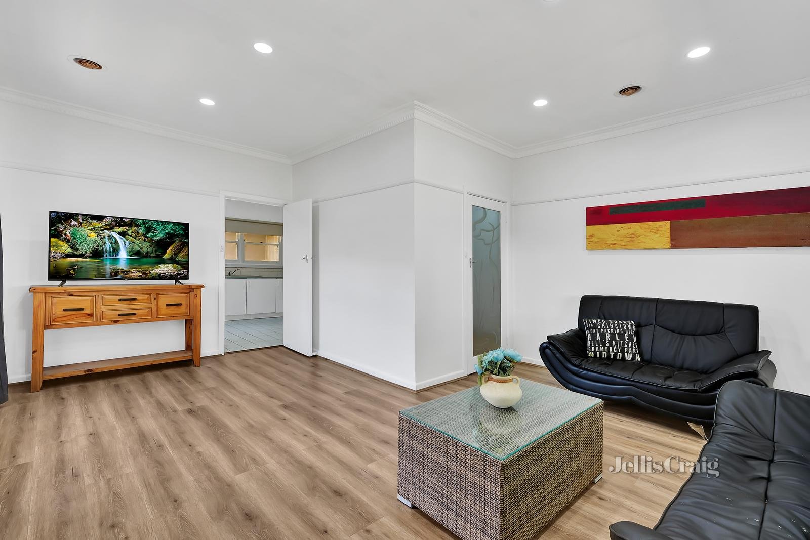 1/703 High Street Road, Glen Waverley image 2